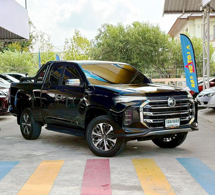 รถ MG Extender 2.0 Grand D สี ดำ