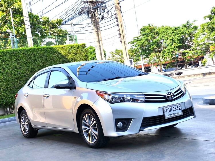 Toyota Altis 2015 1.8 E Sedan เบนซิน ไม่ติดแก๊ส เกียร์อัตโนมัติ บรอนซ์เงิน รูปที่ 3