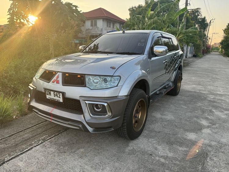 รถ Mitsubishi Pajero Sport 2.5 GT สี บรอนซ์เงิน