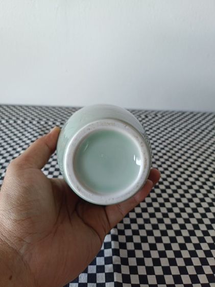 Carved Celadon Glazed Floral Vase  รูปที่ 3