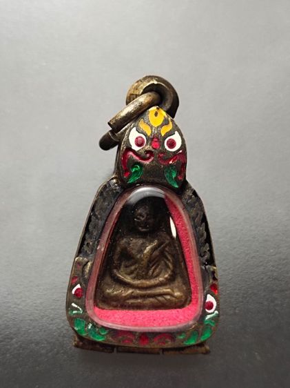 เหรียญจอบหลวงพ่อเงิน วัดบางคลาน พิมพ์จอบเล็ก
