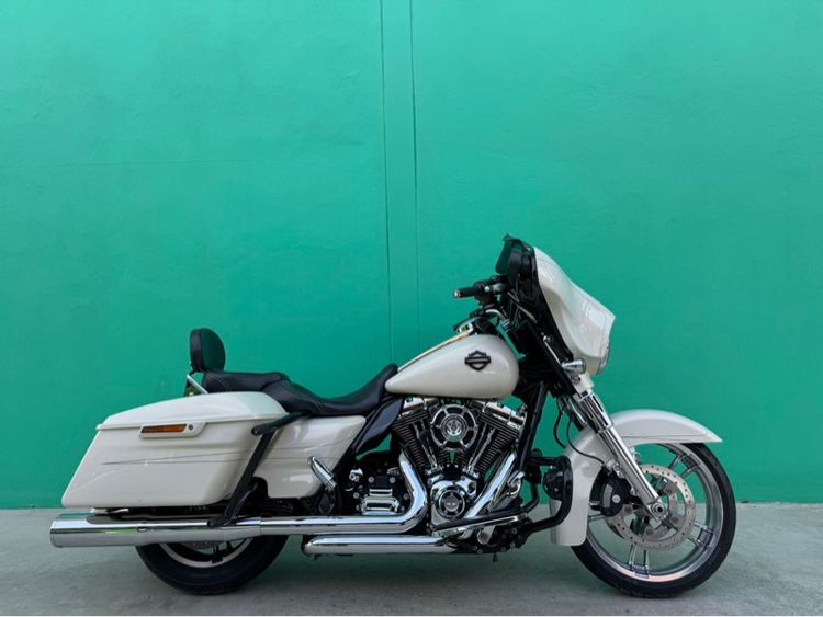 Harley Davidson Street glide special 2015 สีขาวมุก ตัวหายาก 