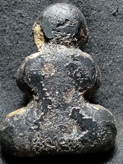 ❌ปิดครับ❌พระปิดตาลงรักปิดทองไม่ทราบเกจิครับ รูปที่ 4