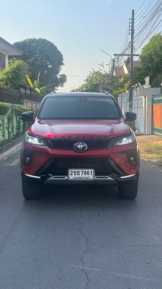Toyota Fortuner 2021 2.8 LEGENDER 2WD AT Utility-car ดีเซล เกียร์อัตโนมัติ แดง รูปที่ 2