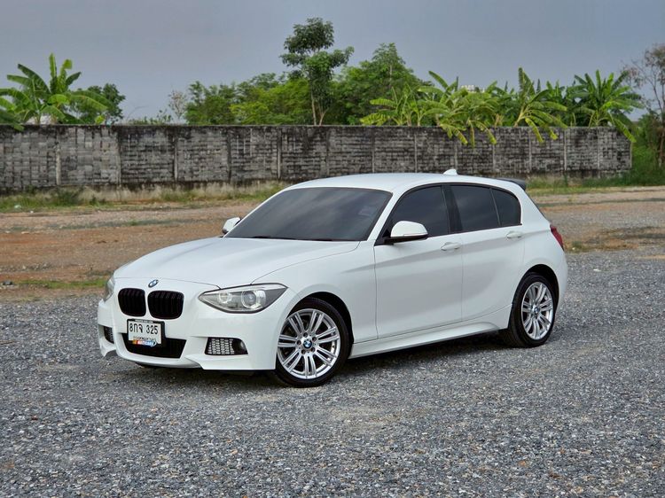 รถ BMW Series 1 116i สี ขาว
