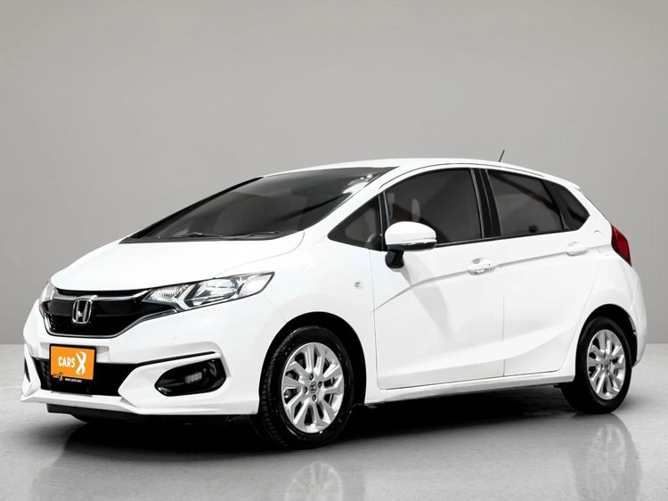 รถ Honda Jazz 1.5 V สี ขาว