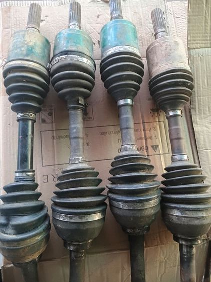 เพลาขับหน้าดีแม็กแท้ วีคอส คู่ล่ะ1500