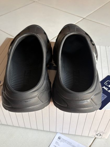 รองเท้าเปิดส้น MLB สีดำ รูปที่ 5