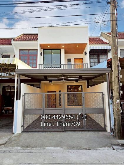 ไม่มี ใช่ ทาวน์เฮ้าส์ หมู่บ้านอยู่เจริญ ดอนเมือง ติดถนนวิภาวดี37 รีโนเวทพร้อมอยู่