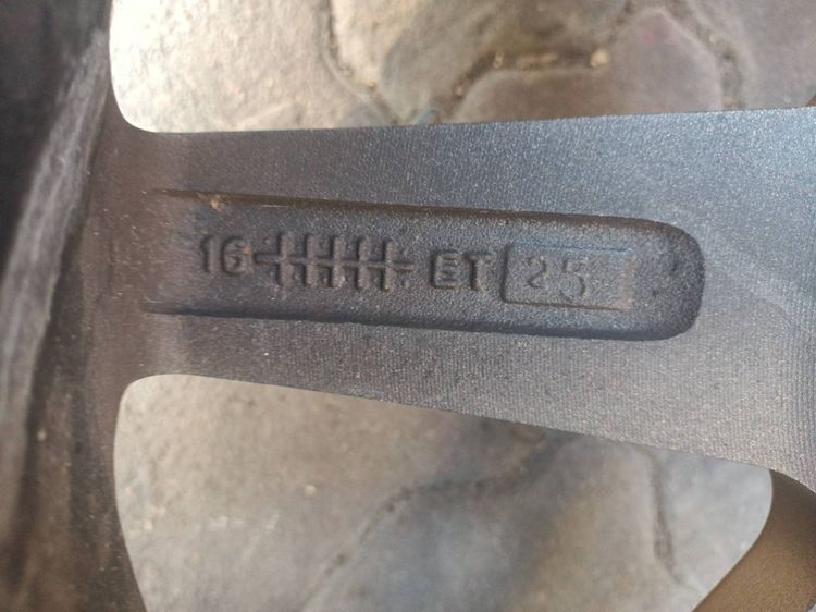 ขายล้อแม็ก หน้า9.5หลัง10.5 พร้อมยาง275.40R18ปี25 รูปที่ 11