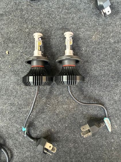 ไฟหน้า ไฟท้าย หลอดไฟหน้า Led H4 มือสองญี่ปุ่น🇯🇵