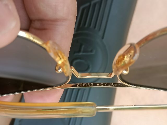Vintage AO American Optical 23 K. PILOT SPORT Size 20 52 Usa.made 1970 ตัวเก่า เลนส์เขียวใสเดิม กรอบทองสวยมาก พร้อมซองเดิม สภาพกิ้บ หายากมาก รูปที่ 5