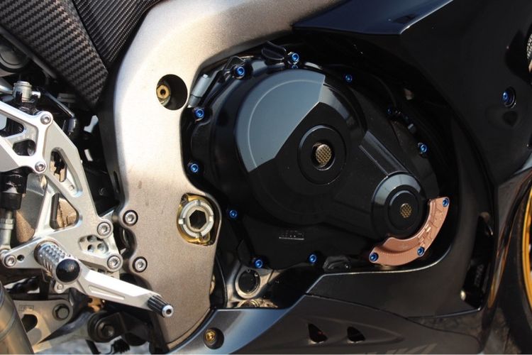 suzuki gsxr1000r L1-2 รูปที่ 10