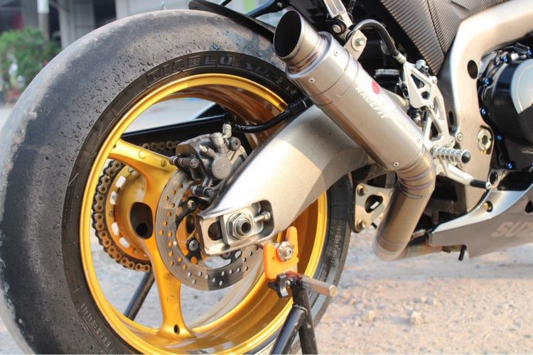 suzuki gsxr1000r L1-2 รูปที่ 12