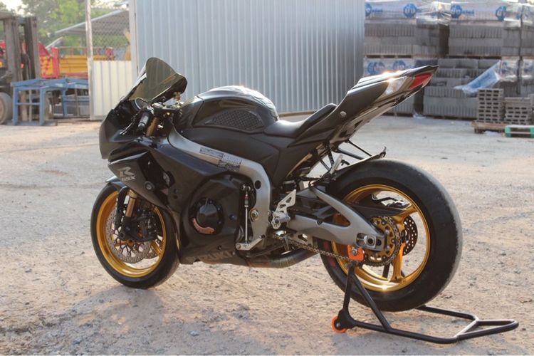 suzuki gsxr1000r L1-2 รูปที่ 4