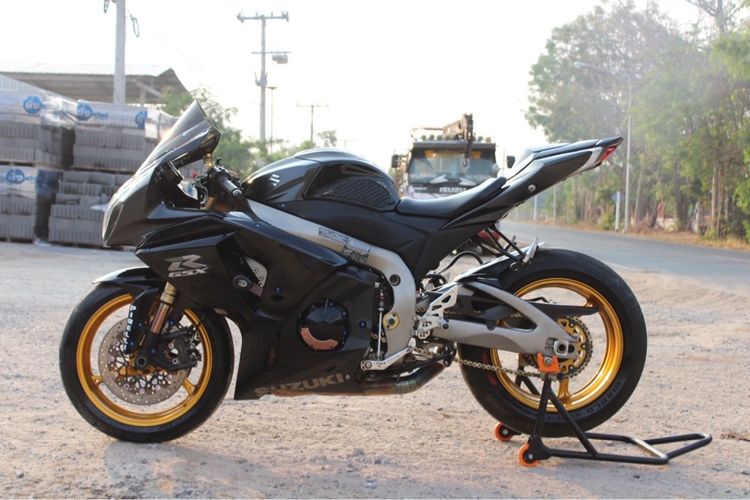 suzuki gsxr1000r L1-2 รูปที่ 3