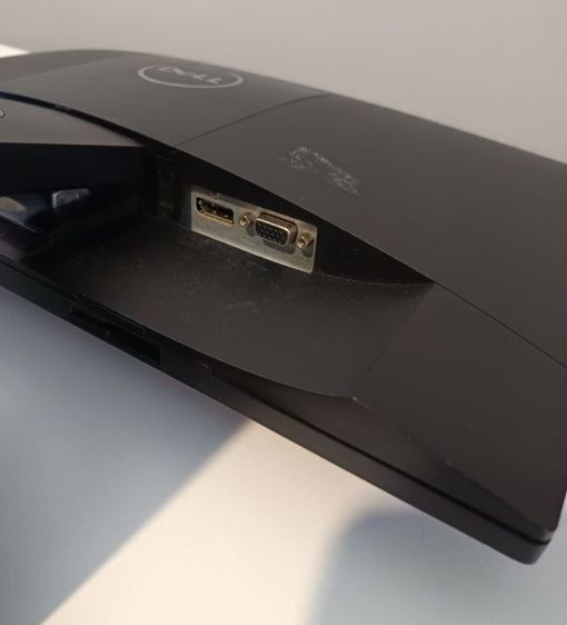 มีนะคะ ขายจอคอม มือสอง  LED 19” DELL รุ่น E1916H 
ใช้งานได้ปกติ เจ้าของขายเองค่ะ 

 รูปที่ 8