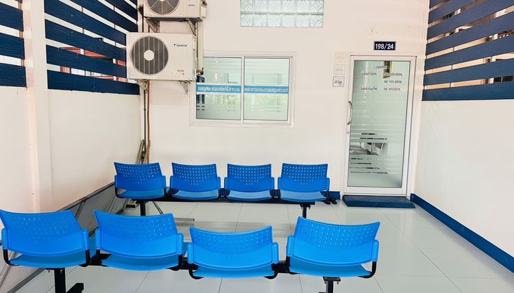 ขายด่วน - ผ่อนตรง ทาวน์เฮ้าส์ทำเลทอง อำเภอเขาย้อย จังหวัดเพขรบุรี ต่ำกว่าราคาตลาด