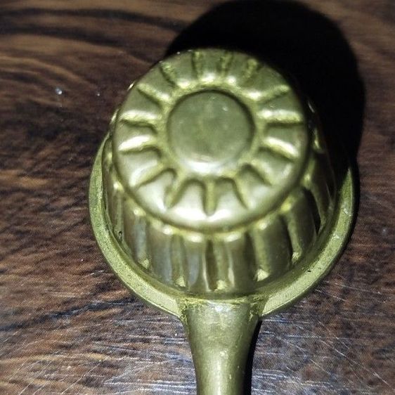 ที่ดับเทียนงานทองเหลือง รูปที่ 2