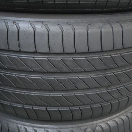 215​ 50​ 17​ Michelin Primacy​4​ ปี23
นุ่มเงียบสุดๆ ดอกหนาเต็มๆ​ ไม่ปะ​ พร้อมใช้อีกนาน​ ติดรถลงพื้น​ปลายปี​​ ชุด​4เส้น​ 5,400​ บาท  รูปที่ 3