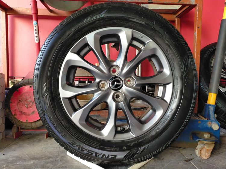แม็กมาสด้า ขอบ15 พร้อมยางดันลอป 185 65 15 ปี23 ใส่mazda 2 skyactiv รูปที่ 3