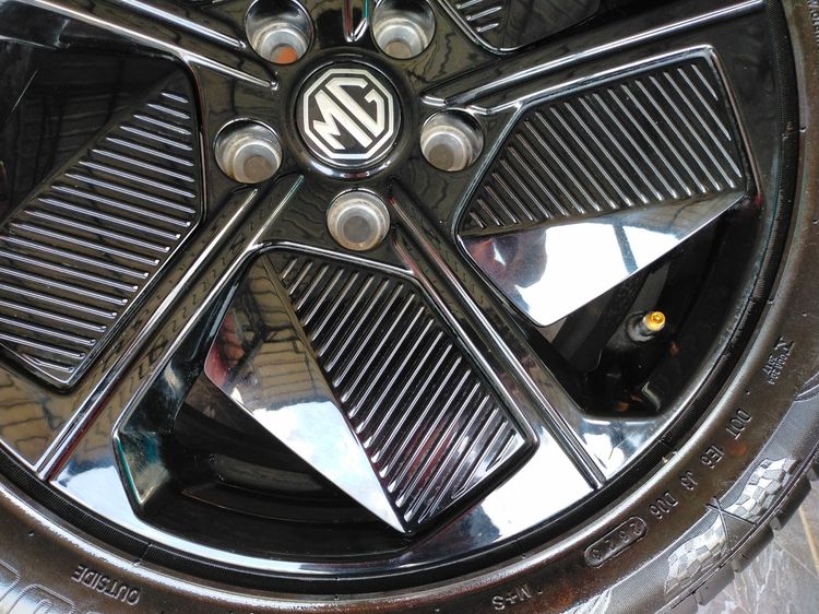 แม็กmg ขอบ17 สีเดิมป้ายแดง พร้อมยางโอตานิ 215 55 17 ปี23 ยางสวยทุกเส้นใส่ mg 4 mg ep mg zs ev  อื่นๆ 5 รู 112 รูปที่ 6