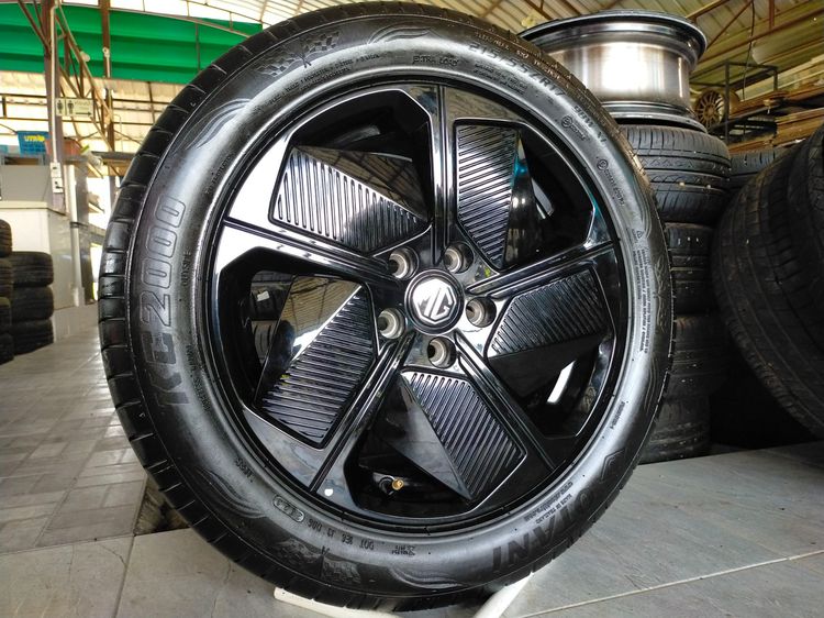 แม็กmg ขอบ17 สีเดิมป้ายแดง พร้อมยางโอตานิ 215 55 17 ปี23 ยางสวยทุกเส้นใส่ mg 4 mg ep mg zs ev  อื่นๆ 5 รู 112 รูปที่ 2