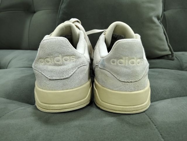 Adidas ลำลองมือสอง 43.5 ยาว27.5 วัสดุหนังกลับพื้นยางเต็ม ตำหนินวมส้นขาดจิ๊ดนึงตามภาพ ราคา 470 บาทรวมส่งเก็บเงินปลายทาง รูปที่ 5