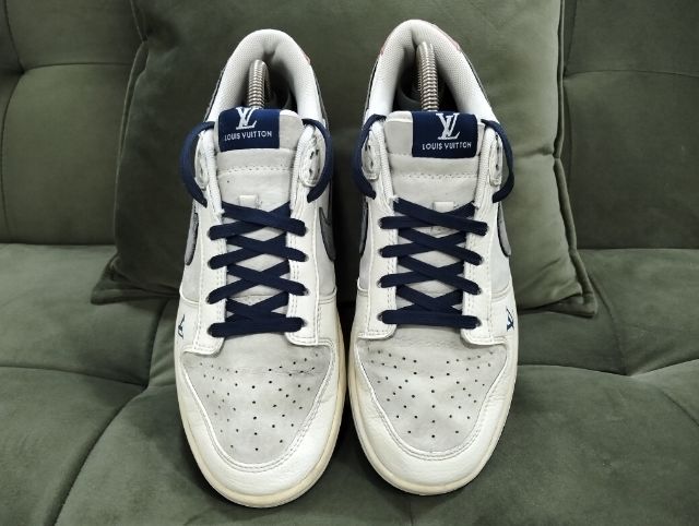 รองเท้าไนกี้มือสองวัสดูหนัง size 42 ยาว 26.5 ซม. ราคา 370 บาทรวมส่งเก็บเงินปลายทาง รูปที่ 2