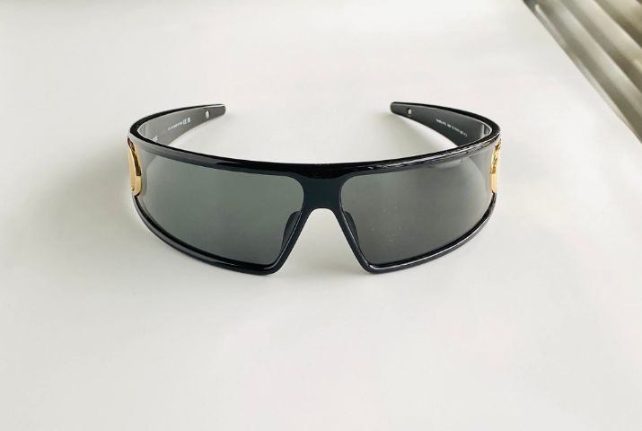 เเว่นกันแดด Dior รูปที่ 4