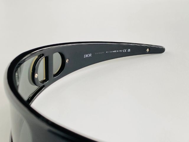 เเว่นกันแดด Dior รูปที่ 8