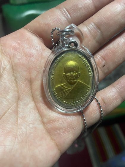 หลวงพ่อแดงวัดเขาบันไดอิฐ