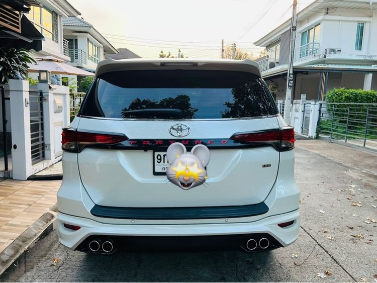 Toyota Fortuner 2020 2.4 V Utility-car ดีเซล ไม่ติดแก๊ส เกียร์อัตโนมัติ ขาว รูปที่ 2