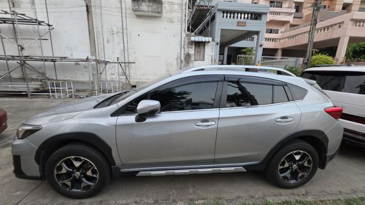 รถ Subaru XV 2.0 P 4WD สี บรอนซ์เงิน