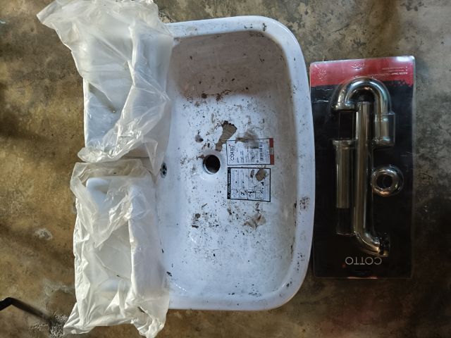 อ่างล้างหน้าแขวนผนังยี่ห้อ COTTO รุ่นC0141 รูปที่ 2