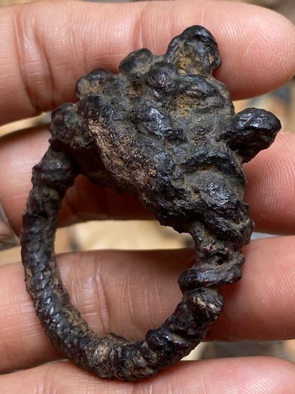 เครื่องรางหลวงปู่ยิ้ม