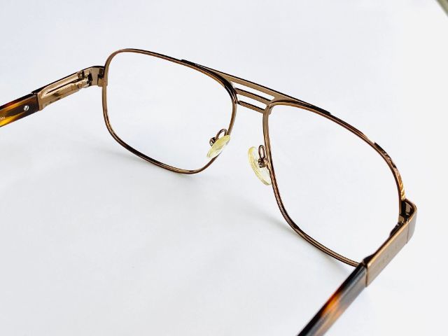 กรอบเเว่นตา PRADA รูปที่ 9