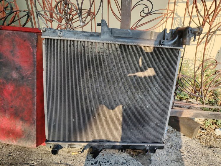 หม้อน้ำมือสอง สภาพดี สำหรับ Pajero ปี 2012 ราคา 1,500 บาท รูปที่ 2