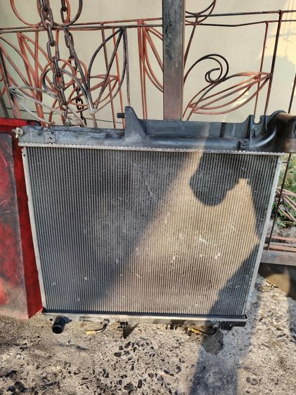 หม้อน้ำมือสอง สภาพดี สำหรับ Pajero ปี 2012 ราคา 1,500 บาท