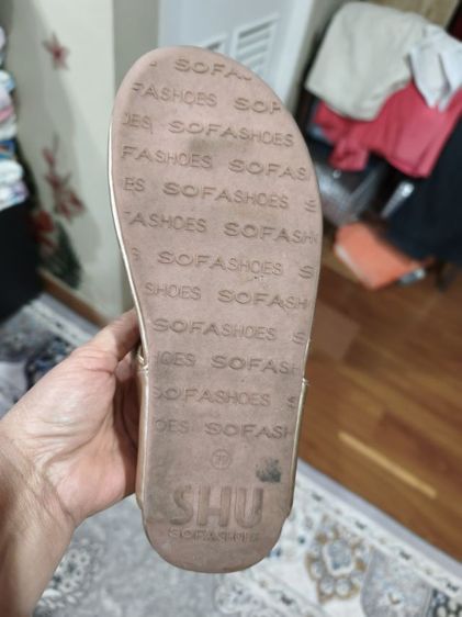 รองเท้า ชู จากช็อป ใส่ แค่ครั้งเดียว รูปที่ 11