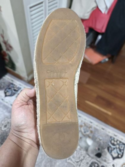 รองเท้า ชู จากช็อป ใส่ แค่ครั้งเดียว รูปที่ 9