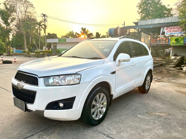 รถ Chevrolet Captiva 2.0 LSX สี ขาว