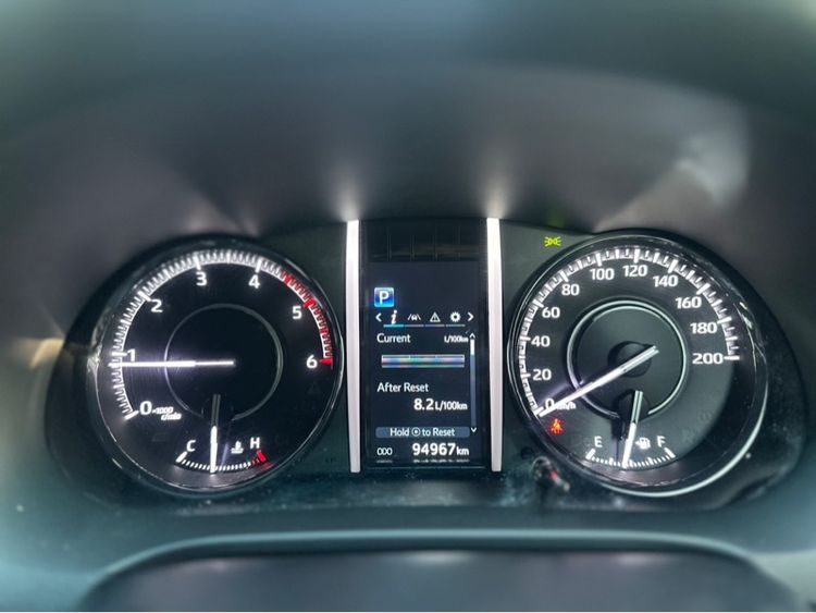 Toyota Fortuner 2021 2.8 Legender Black Top Utility-car ดีเซล ไม่ติดแก๊ส เกียร์อัตโนมัติ แดง รูปที่ 4