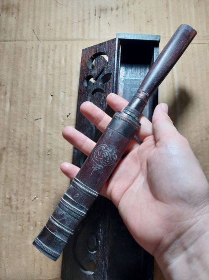 เครื่องรางมีดหมอหลวงพ่อเดิมวัดหนองโพใบ 5 นิ้วยาวรวม 10 นิ้วพร้อมกล่อง รูปที่ 8