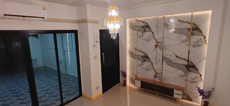 ตกแต่งครบ ลด1แสน3ห้องนอนขายหมู่บ้านรัตนาวดีใกล้สถานีคลองบางไผ่ รูปที่ 2