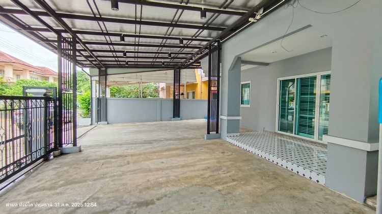 อื่นๆ มีบางส่วน ขายหรือให้เช่า บ้านเดี่ยว 2 ชั้น ม.แพรมาพรเพลสคลองสี่ เนื้อที่ 60 ตรว. 4 นอน 3 น้ำ จอดรถได้ 3-4 คัน ต่อเดิมใหม่ทั้งหลังแล้ว รูปที่ 3