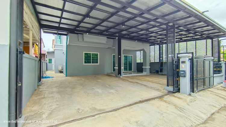 อื่นๆ มีบางส่วน ขายหรือให้เช่า บ้านเดี่ยว 2 ชั้น ม.แพรมาพรเพลสคลองสี่ เนื้อที่ 60 ตรว. 4 นอน 3 น้ำ จอดรถได้ 3-4 คัน ต่อเดิมใหม่ทั้งหลังแล้ว รูปที่ 2