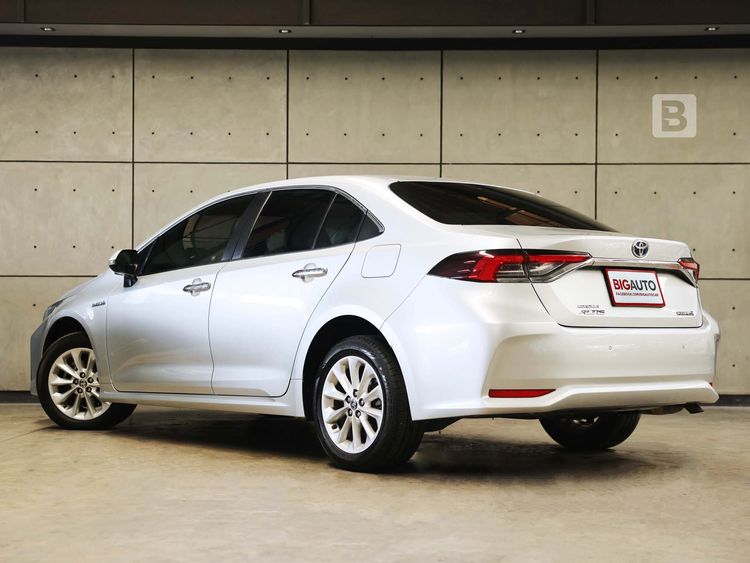 Toyota Altis 2021 1.8 Hybrid Smart Sedan ไฮบริด ไม่ติดแก๊ส เกียร์อัตโนมัติ บรอนซ์เงิน รูปที่ 3