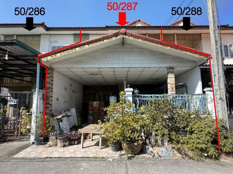 อื่นๆ ไม่มี สร้างเสร็จก่อน 2010 ขายผ่านการประมูล รหัส 1505051 ทาวน์เฮ้าส์ 2 ชั้น แพรมาพร คลอง 7 ปทุมธานี