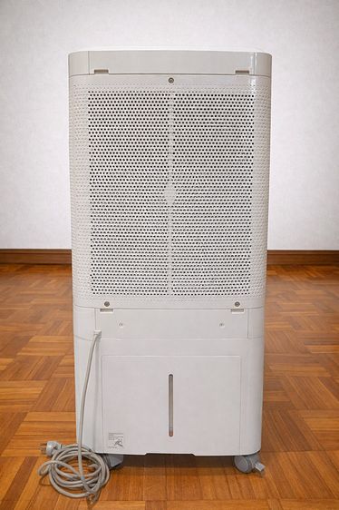 พัดลมไอเย็น Hatari AC PRO 12 ลิตร Air Cooler มือสอง สภาพดีมาก ใช้ประมาณ 7 เดือน แถมเจลทำความเย็น 2 ก้อน  รูปที่ 6